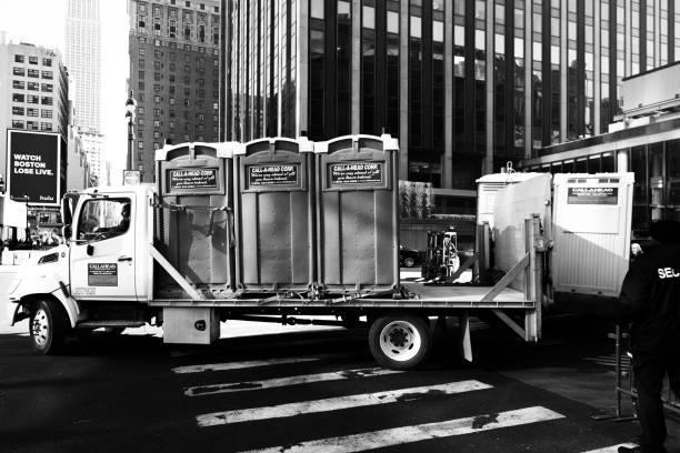 Best Luxury portable toilet rental  in Claude, TX